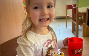 Pečení Svatomartinských rohlíčků