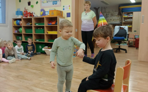 Náš kamarád má narozeniny